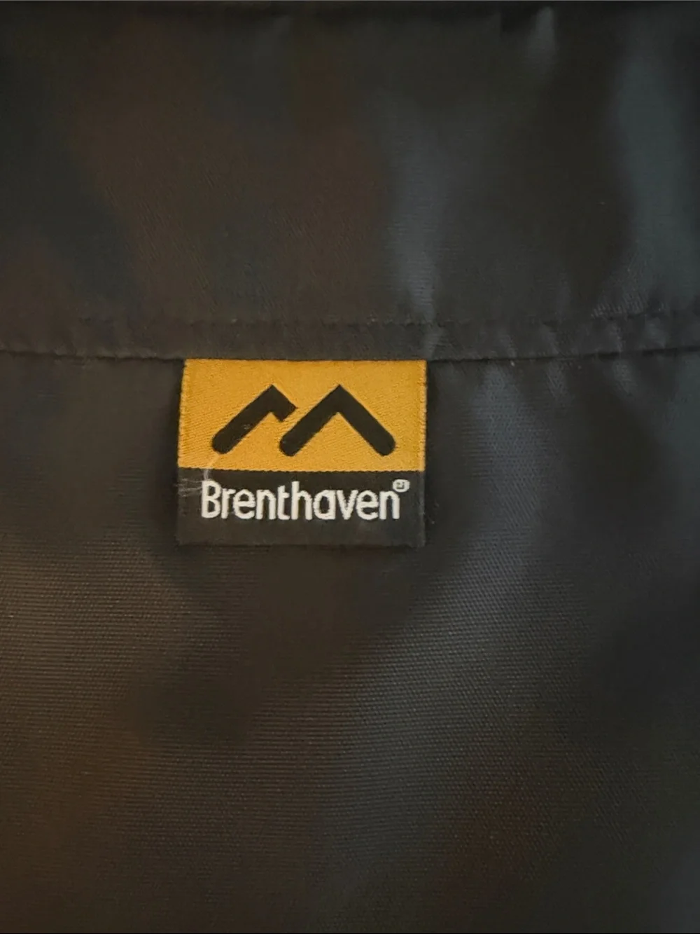 Brenthaven Black Padded Laptop Sleeve with Secure Flap